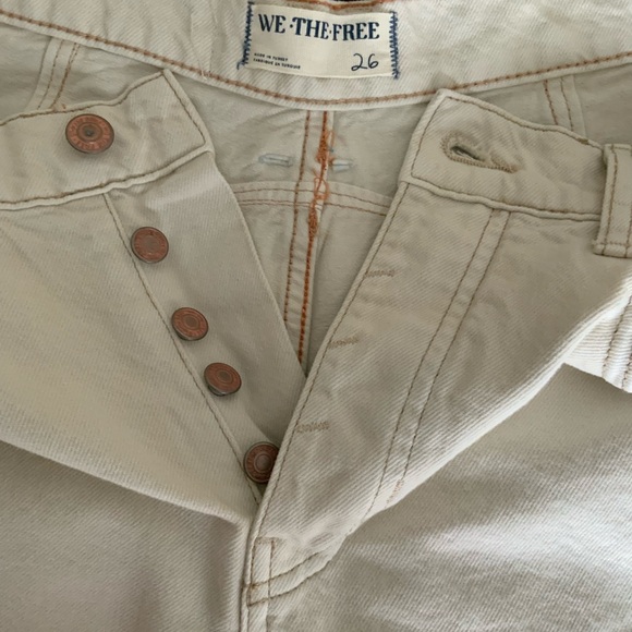 Spring Refresh 🌸 
Free People We The Free Good Luck Mid Rise Barrel
Jeans - Picture 9 of 9